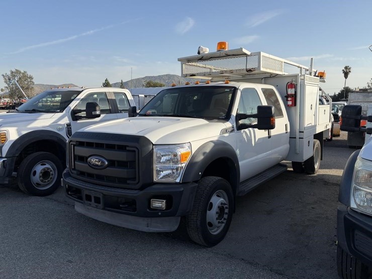 2012-ford-f550-image-1