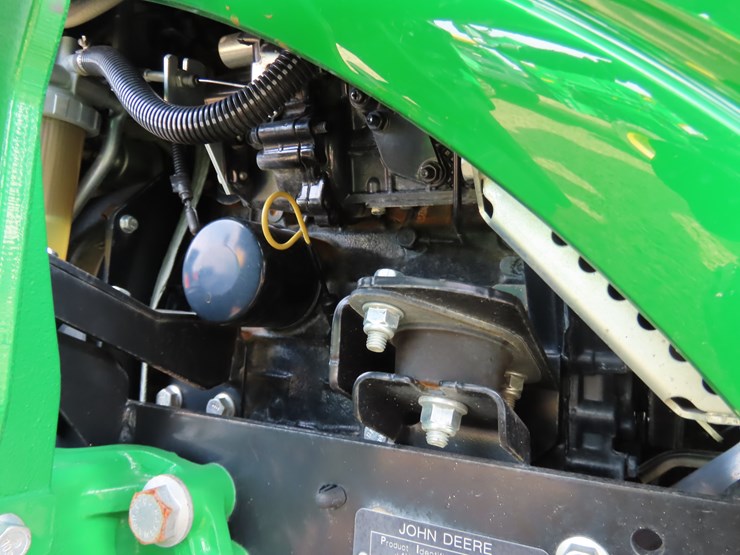 2023-john-deere-1025r-image-6