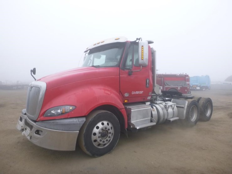 2017-international-prostar-image-1