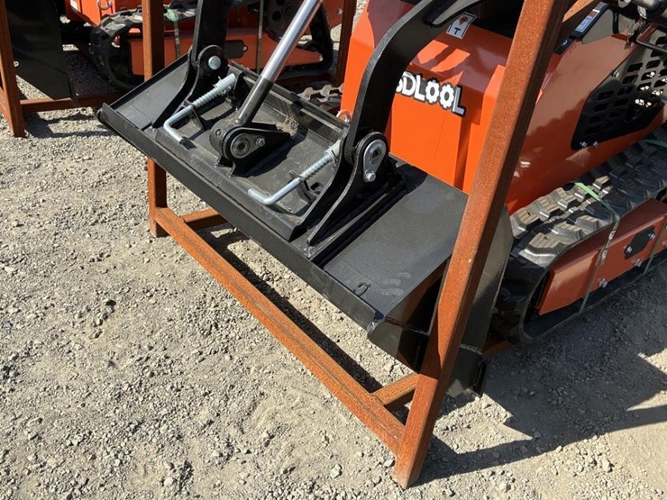 2025-sdlool-sl36c-skid-steer-loader-image-5