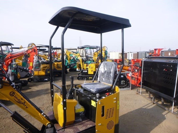 agt-h12r-hydraulic-excavator-image-18