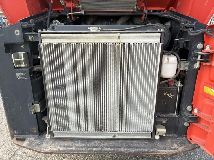 2021-kubota-svl97-2-image-21