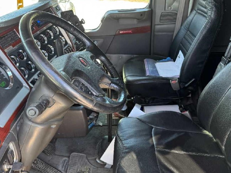 2007-kenworth-t800-image-4