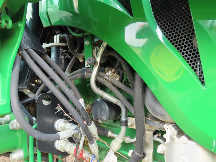 2021-john-deere-4044r-image-6