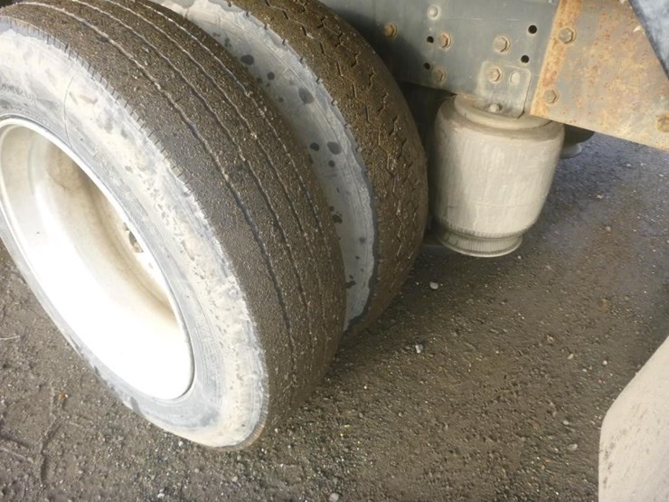 2015-international-durastar-4300-image-26