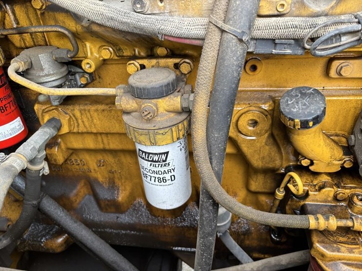 2005-deere-624j-image-51