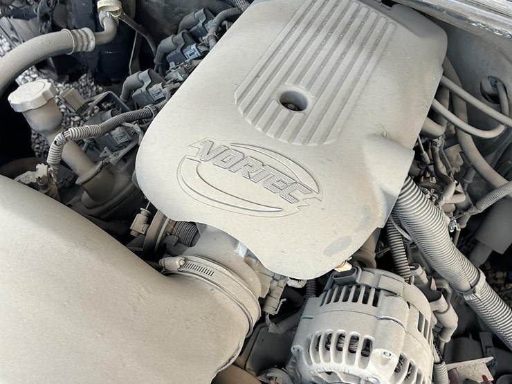 2001-chevrolet-silverado-1500-image-20