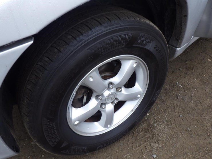 2005-mazda-tribute-image-12