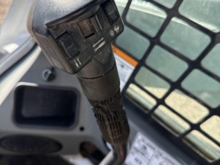 2017-bobcat-t650-image-28