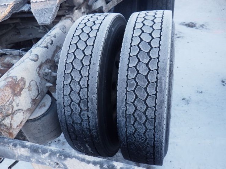 2014-peterbilt-386-image-8