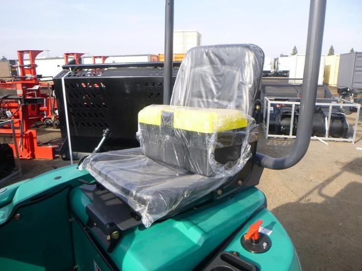 2025-agt-qk16r-hydraulic-excavator-image-19