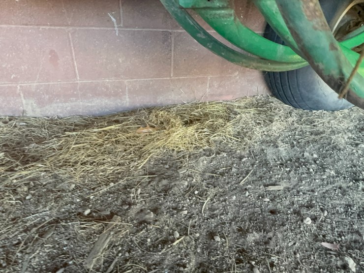 john-deere-336-image-37