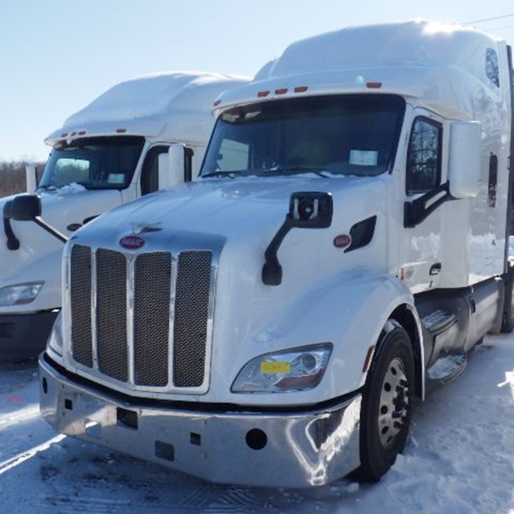 2021 PETERBILT 579