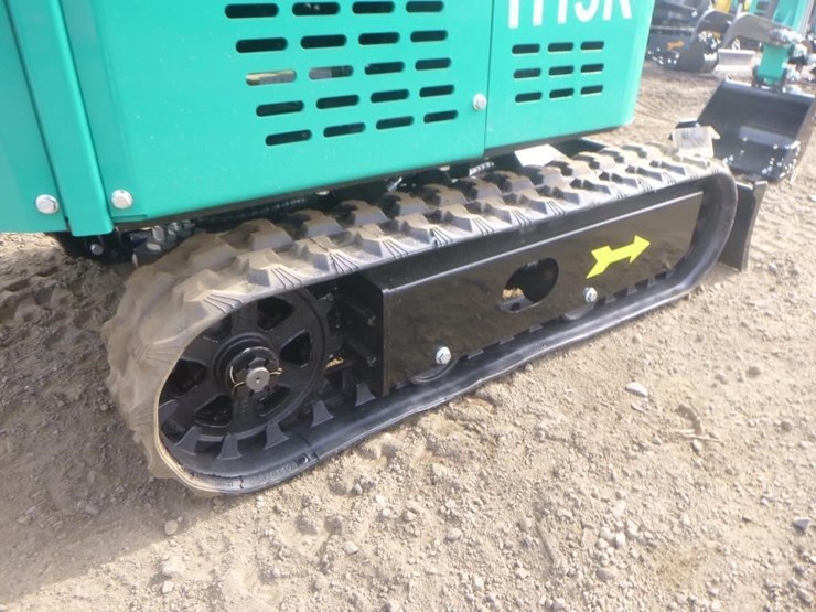 2025-agt-h15r-hydraulic-excavator-image-26