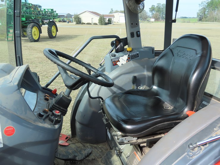 2022-kubota-mx5400-image-15