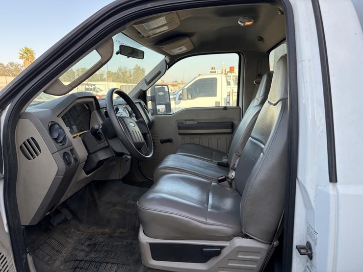 2008-ford-f450-image-10