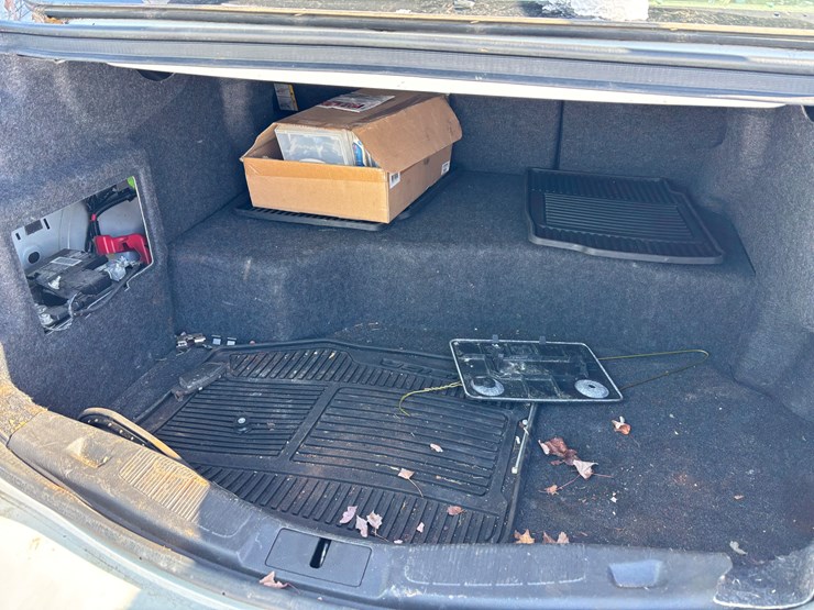 #1119-•-2016-ford-fusion-hybrid-passenger-car-image-15