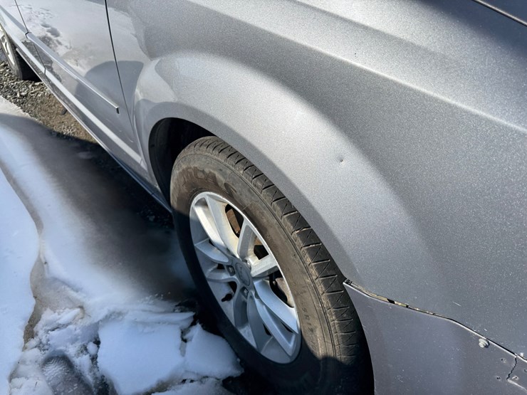 2014-dodge-grand-caravan-image-44