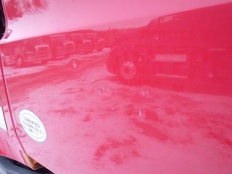 2019-freightliner-cascadia-126-image-15