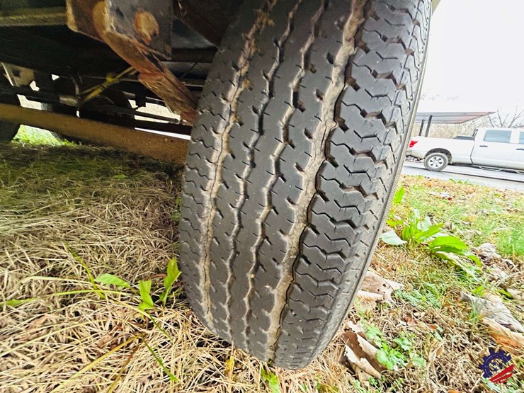 2003-forest-river-wildcat-28rk-t/a-camper-gooseneck-trailer-image-54