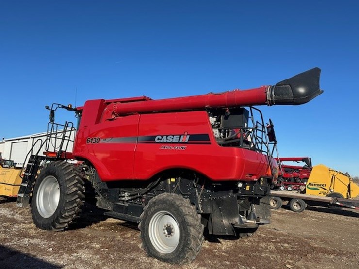 2013-case-ih-6130-image-6