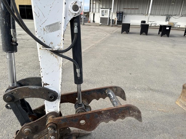 2021-bobcat-e35-image-14