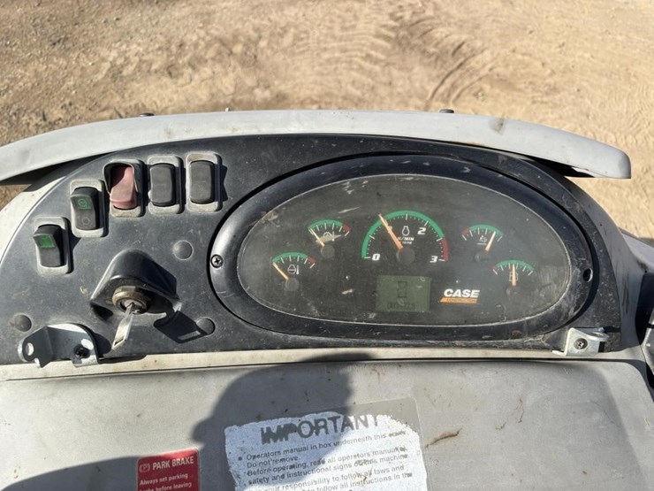 2018-case-580sn-image-15