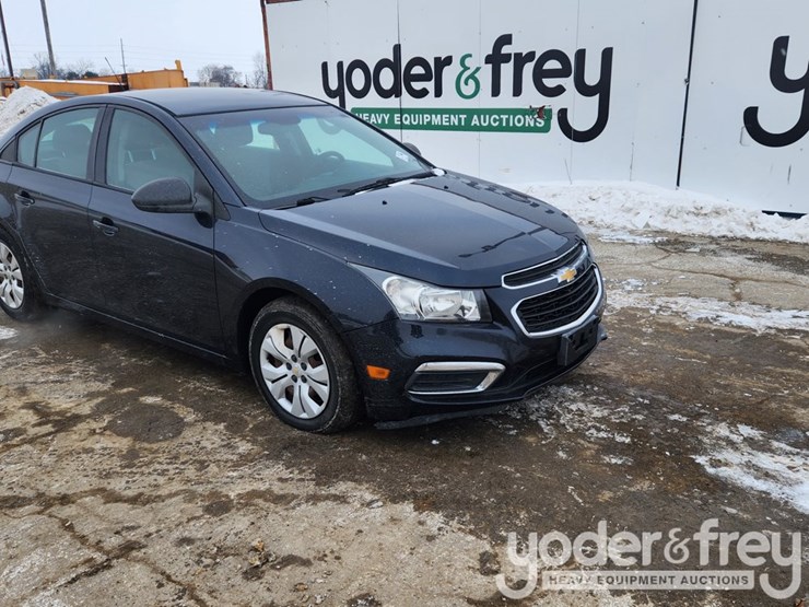 2016-chevrolet-cruze-image-8