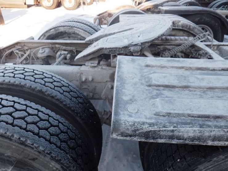 2014-peterbilt-386-image-6