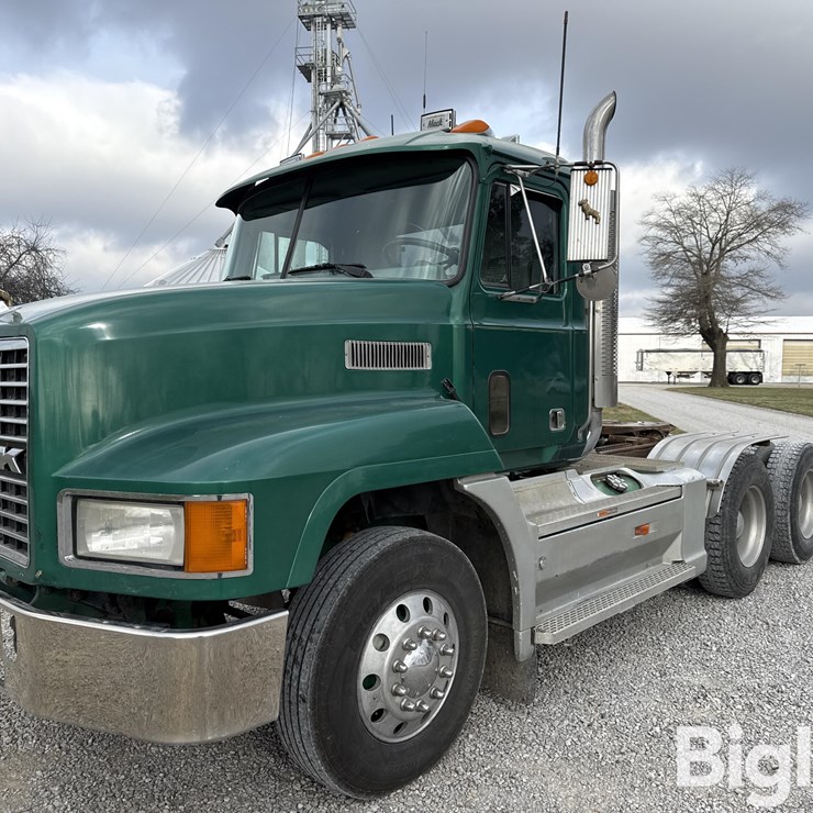 1993 MACK CH613