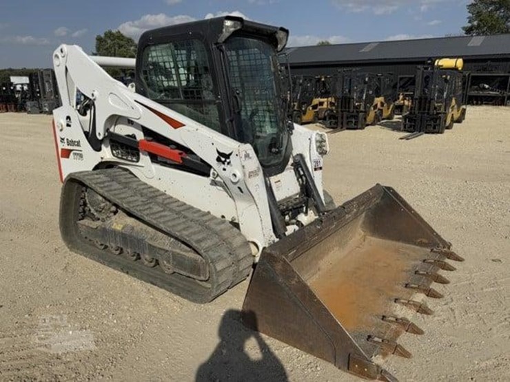 2022-bobcat-t770-image-6