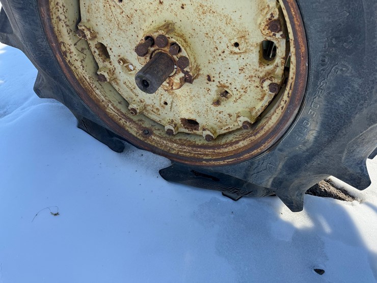 john-deere-4020-image-16