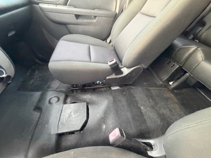 2012-chevrolet-tahoe-image-34