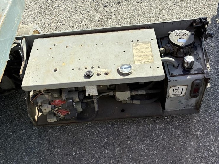 2005-skyjack-sjiii3219-image-8