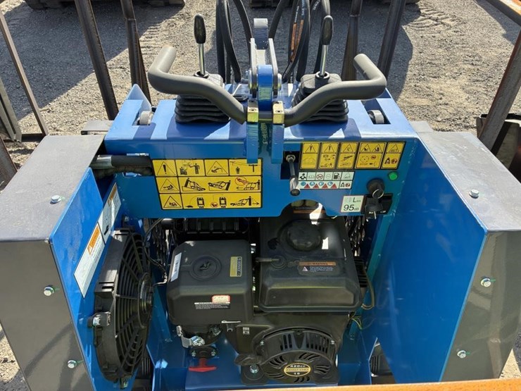 2026-agt-mx-mrw14-skid-steer-loader-image-8