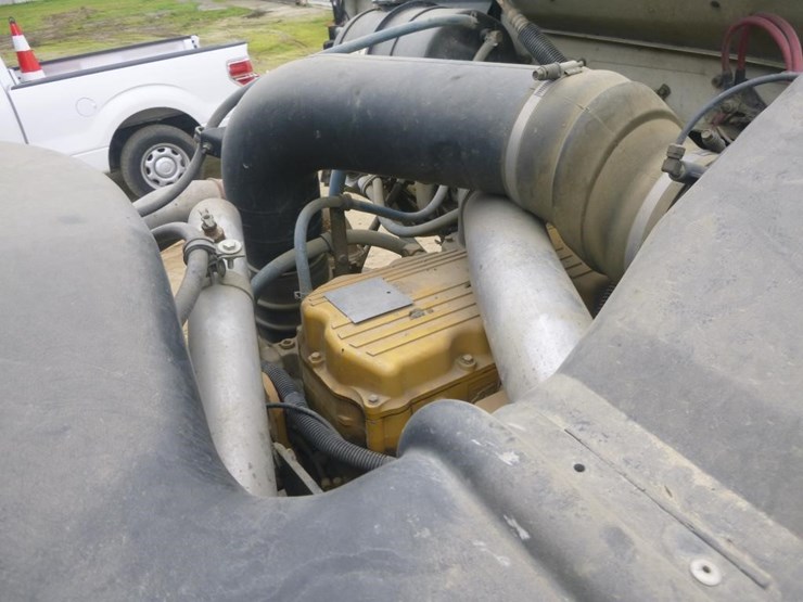 2002-international-2674-image-26