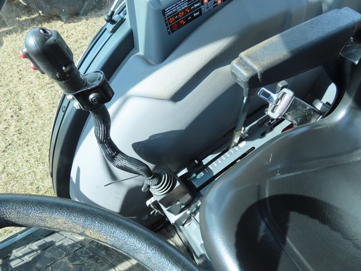 2021-kubota-mx6000-image-16