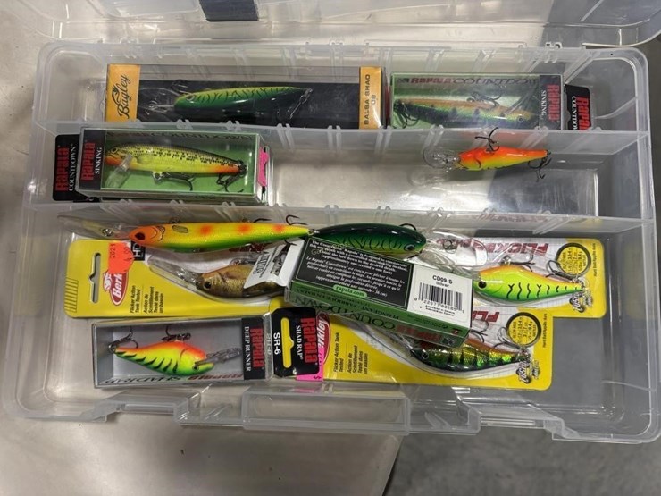 soft-tackle-box-with-baits-image-2