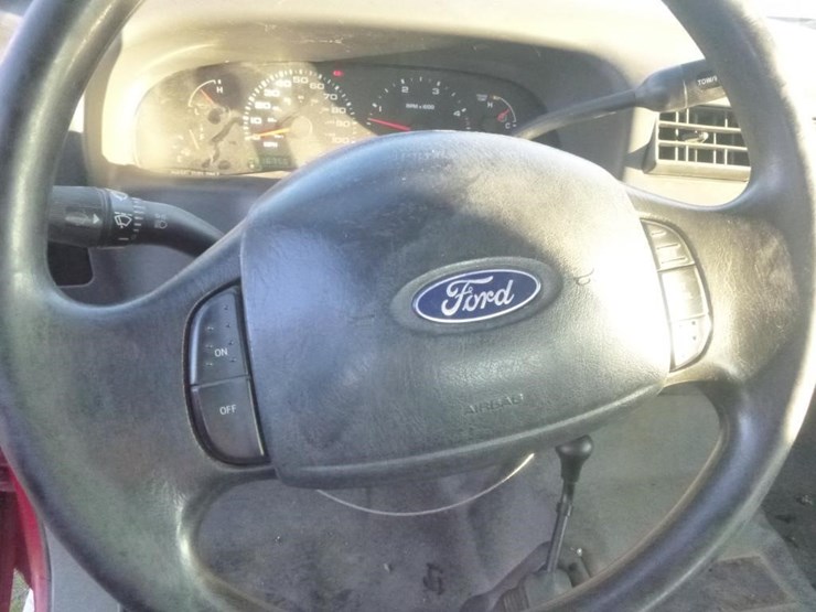 2003-ford-f550-image-10