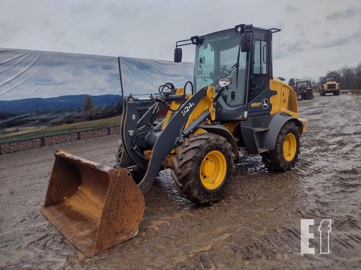 2019-deere-324l-image-29