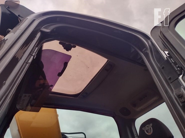 case-cx145d-msr-image-16