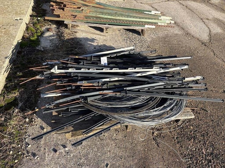 electric-fence-posts-&-wire-image-2