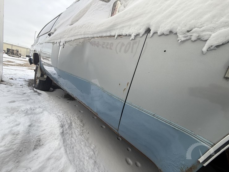 1983-chevrolet-suburban-image-28