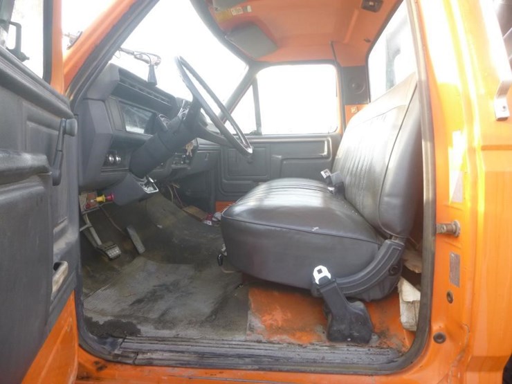 1987-ford-f800-image-14