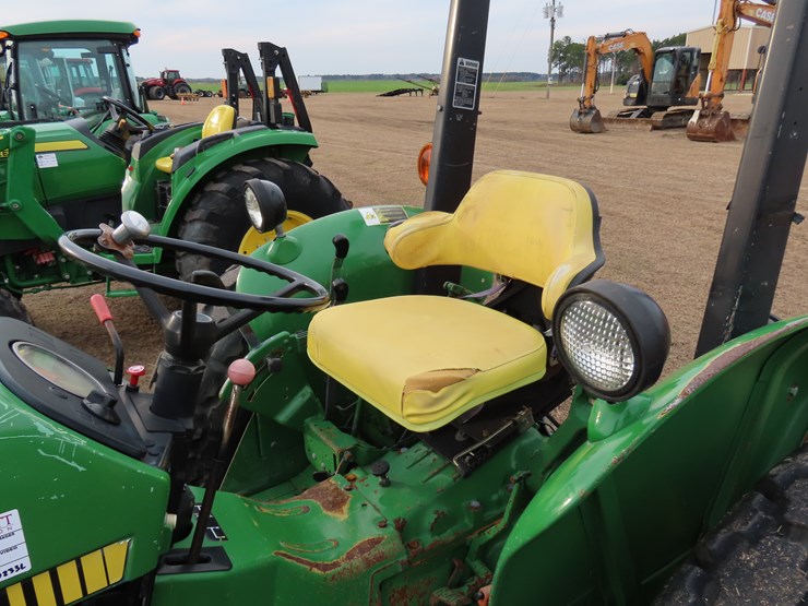 john-deere-2155-image-13
