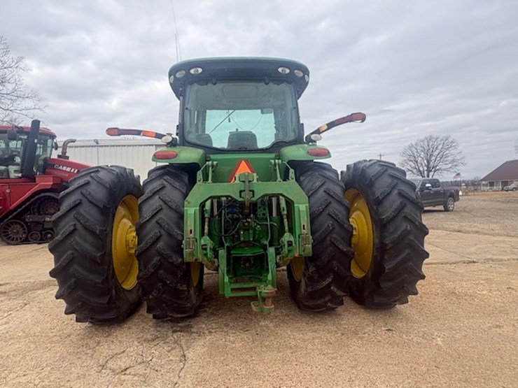 john-deere-8320r-image-11