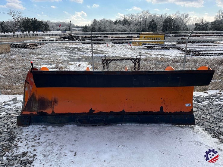monroe-11’-snow-&-ice-plow-image-7
