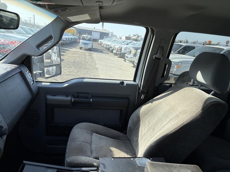 2011-ford-f250-image-16