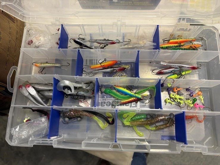 soft-tackle-box-with-baits-image-5