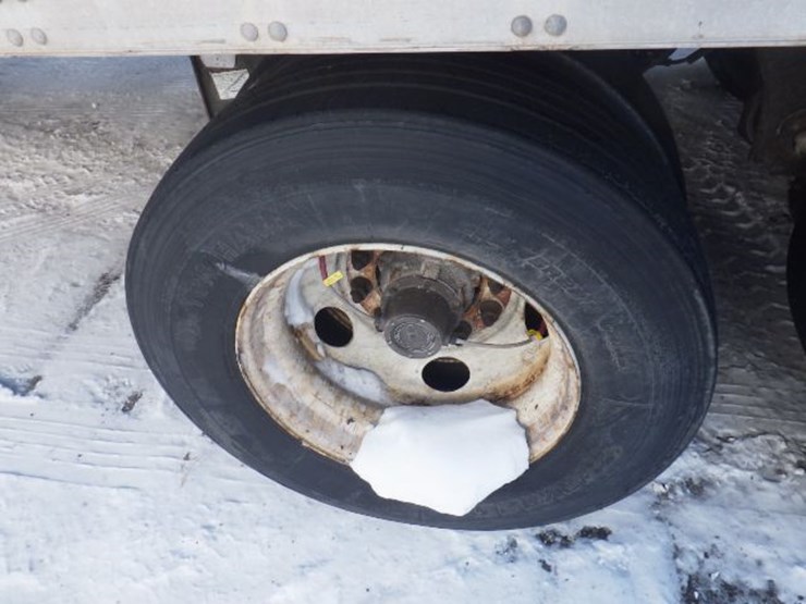 2017-utility-4000d-x-image-23